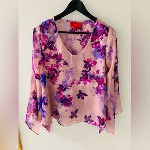 Women’s floral top with bell sleeves
